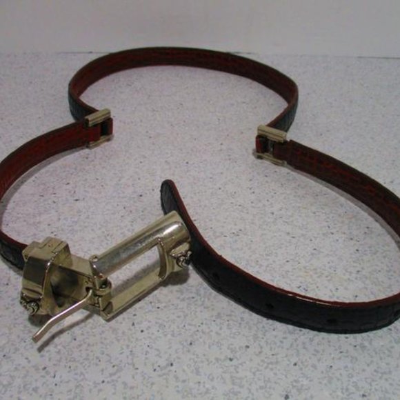 *Brighton Black And Brown Twist Reversible Silver Heart Accent Buckle Belt - Picture 5 of 5